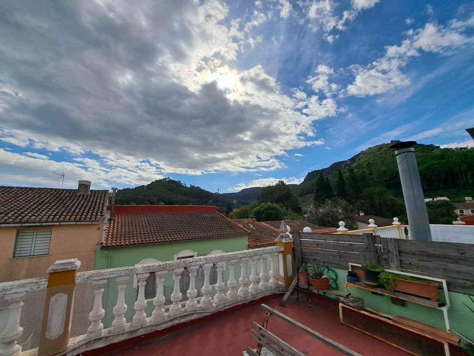 6 bedroom Townhouse for sale in Alzira - € 186,000 (Ref: 9334910)