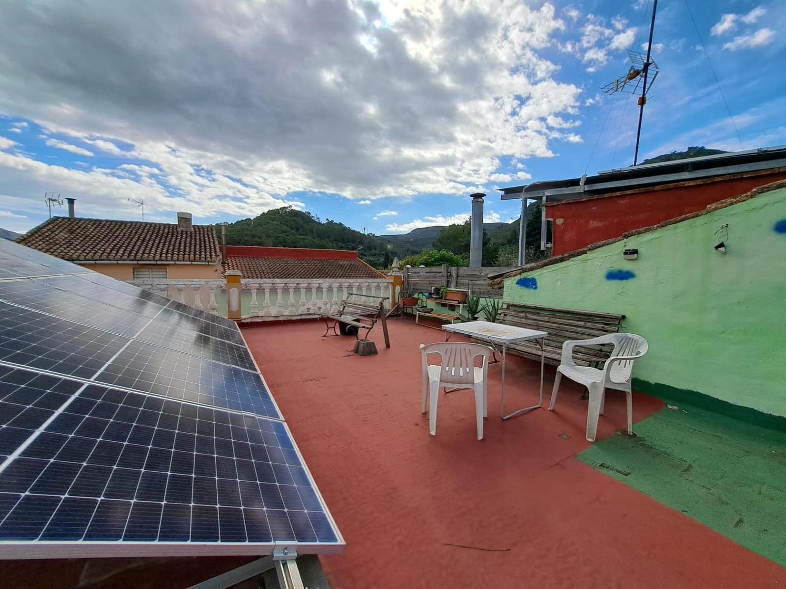 6 bedroom Townhouse for sale in Alzira - € 186,000 (Ref: 9334910)