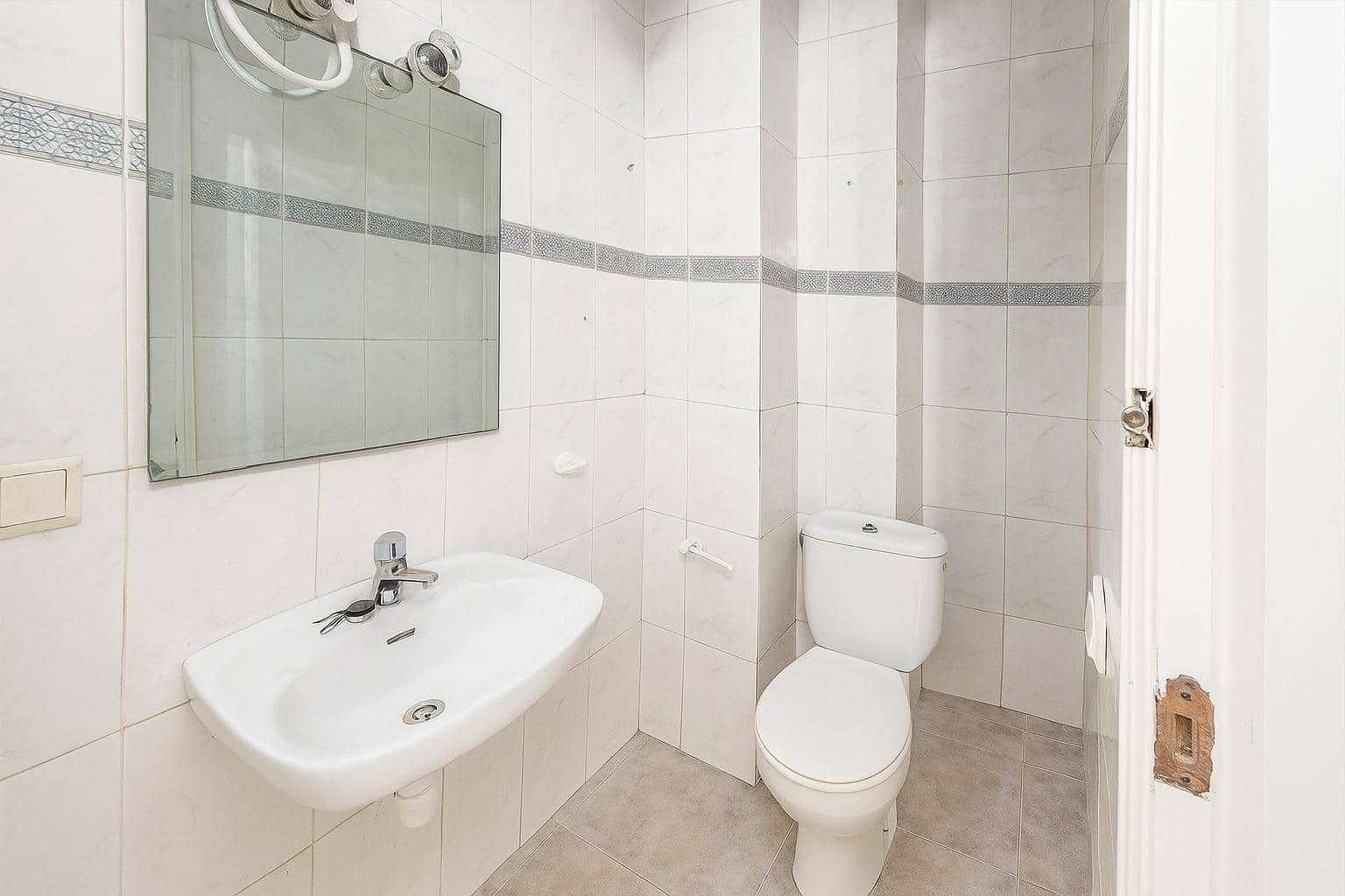 4 bedroom Townhouse for sale in La Pobla Llarga - € 90,000 (Ref: 9334911)