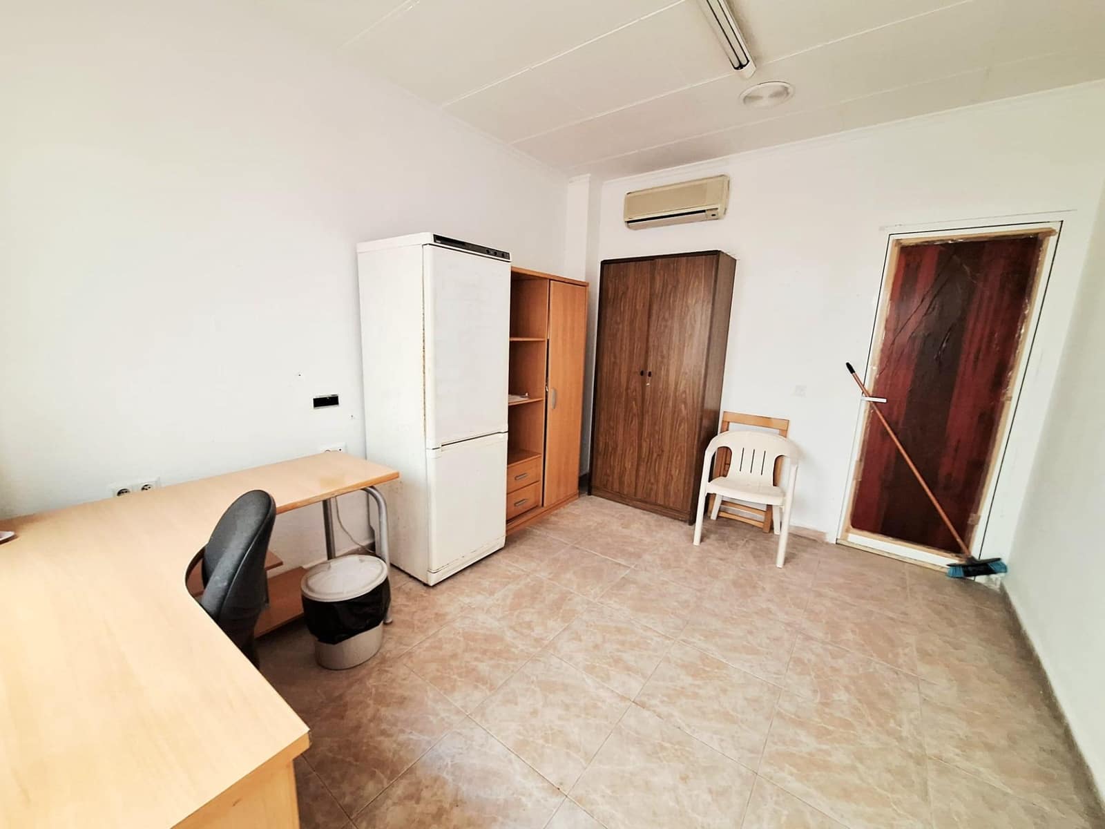 4 bedroom Townhouse for sale in La Pobla Llarga - € 90,000 (Ref: 9334911)