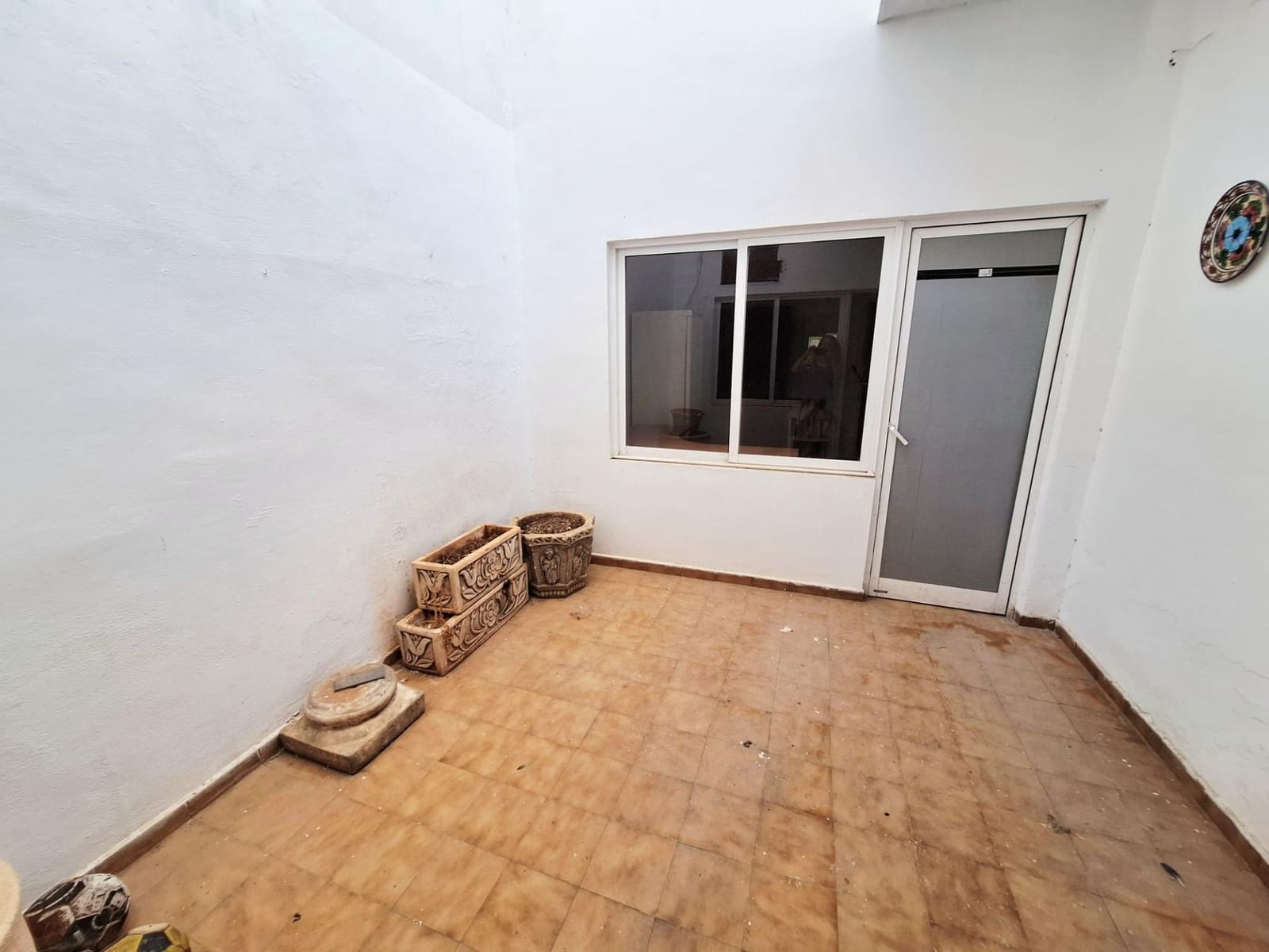 4 bedroom Townhouse for sale in La Pobla Llarga - € 90,000 (Ref: 9334911)