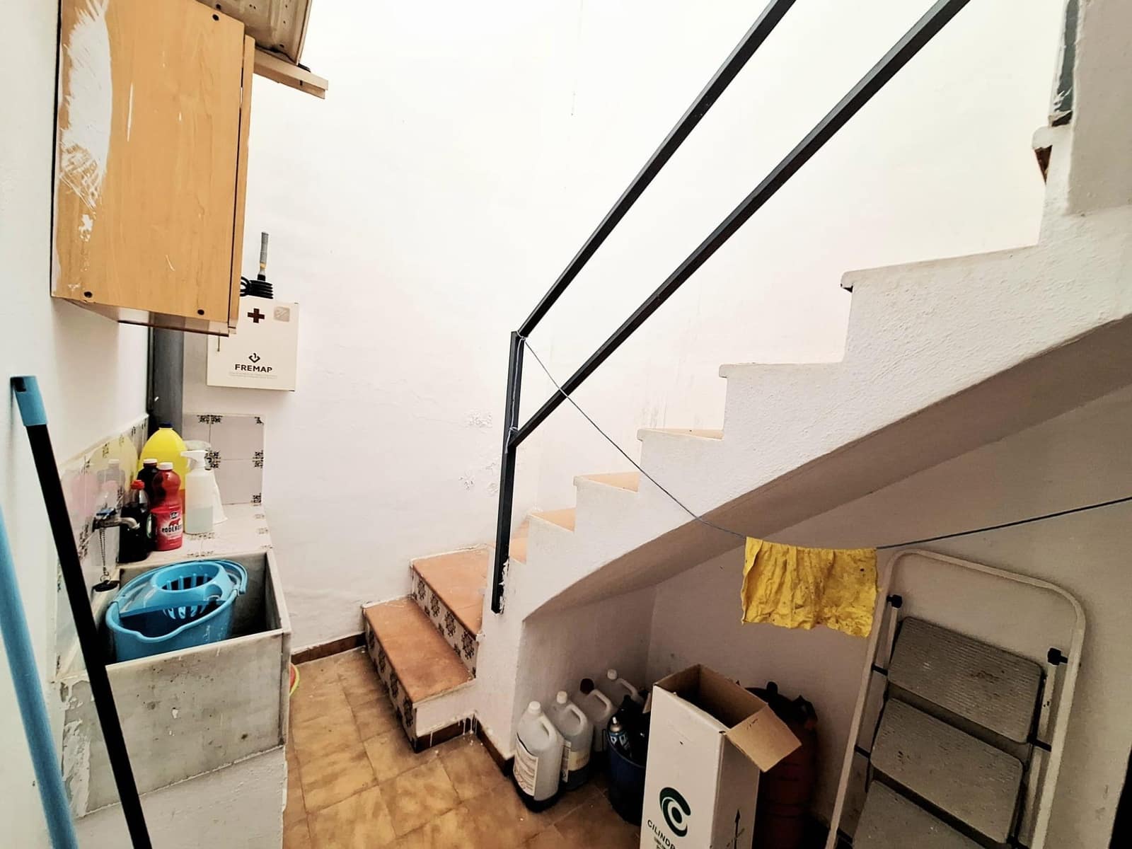 4 bedroom Townhouse for sale in La Pobla Llarga - € 90,000 (Ref: 9334911)