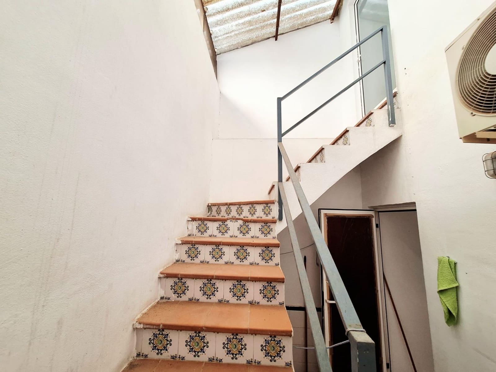 4 bedroom Townhouse for sale in La Pobla Llarga - € 90,000 (Ref: 9334911)