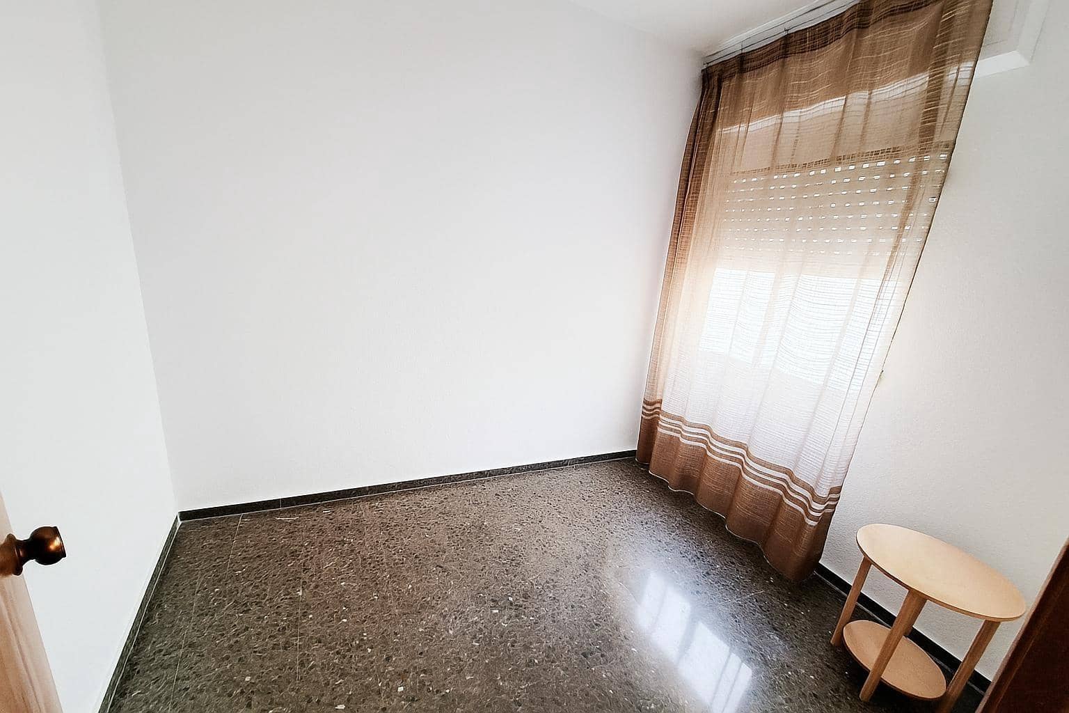 4 soveværelse Lejlighed til salg i Carcaixent - € 120.000 (Ref: 9347329)