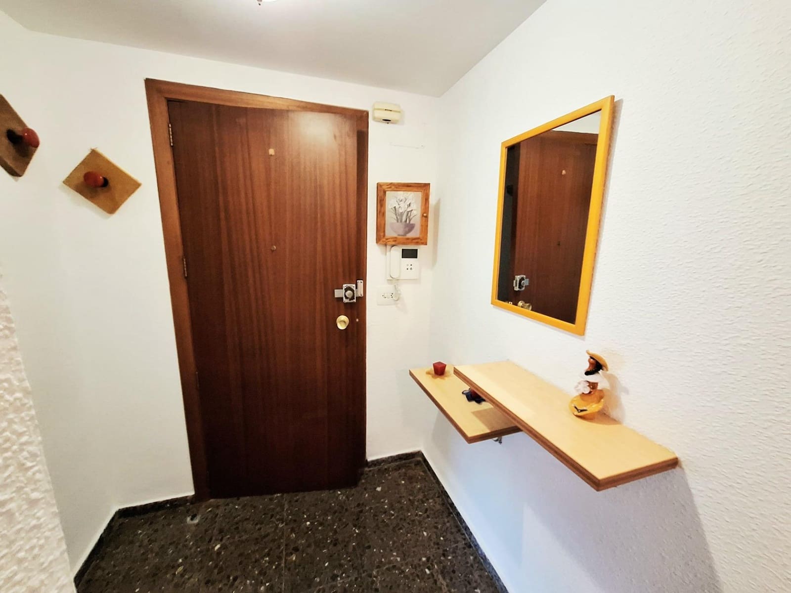 4 soveværelse Lejlighed til salg i Carcaixent - € 120.000 (Ref: 9347329)