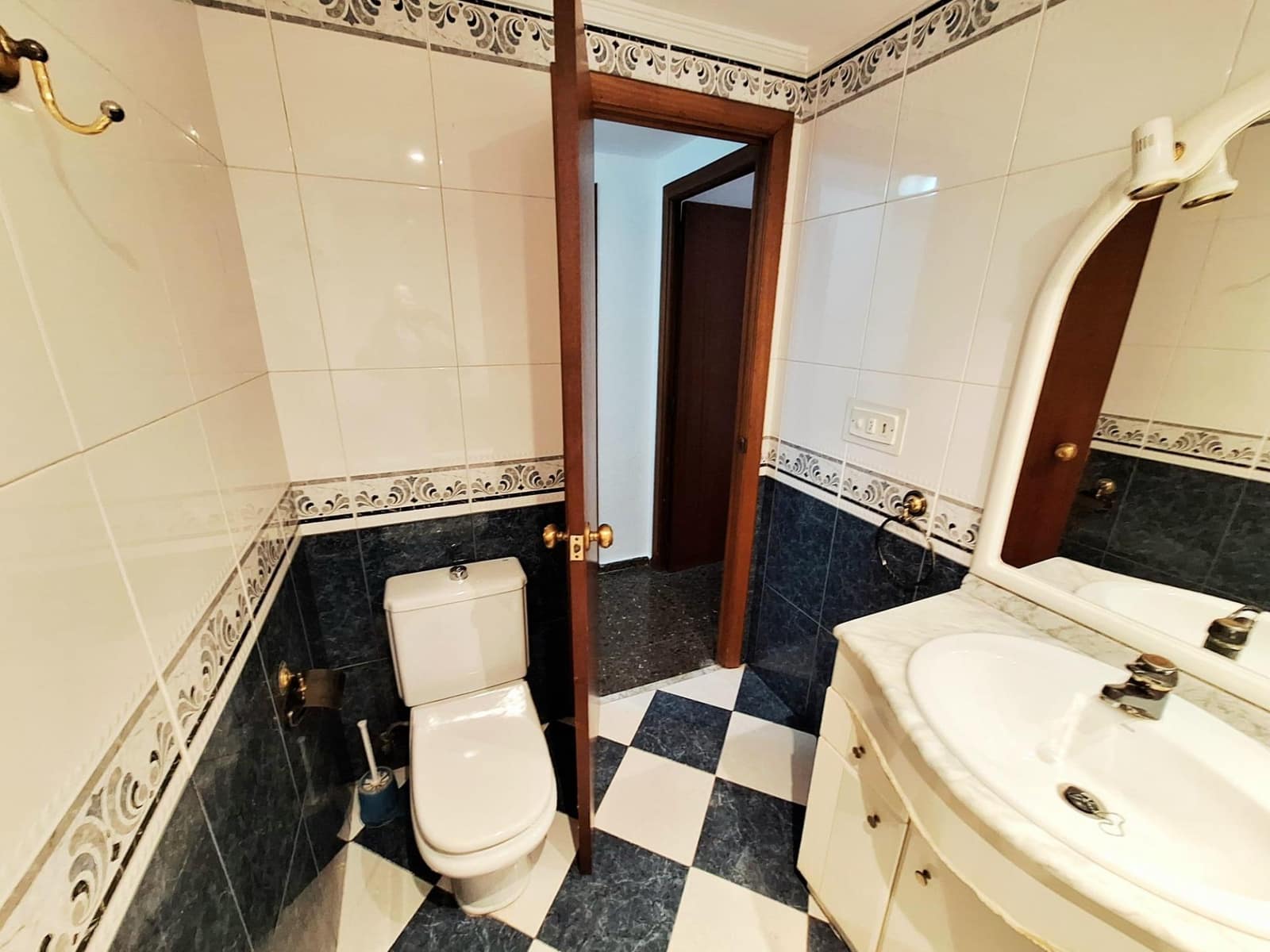 4 soveværelse Lejlighed til salg i Carcaixent - € 120.000 (Ref: 9347329)