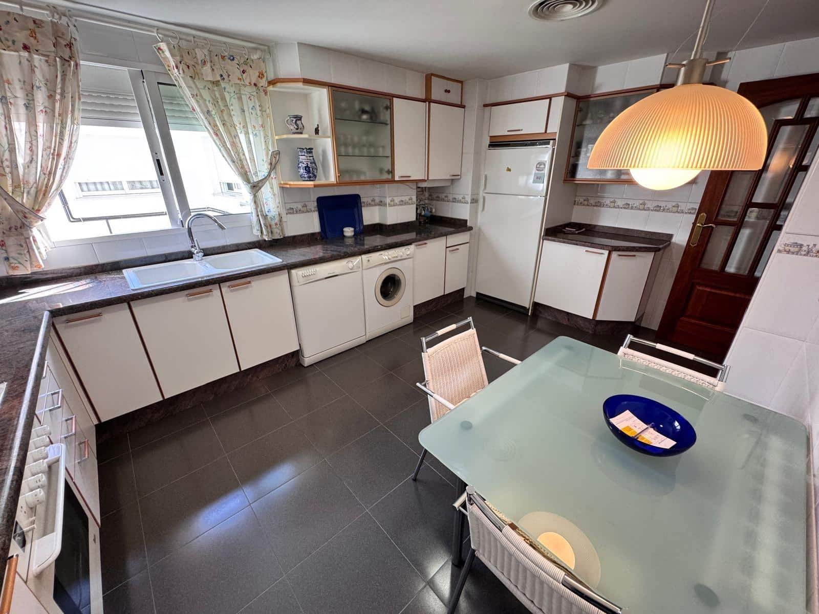 3 sypialnia Penthouse na sprzedaż w Alzira z garażem - 285 000 € (Ref: 9353582)