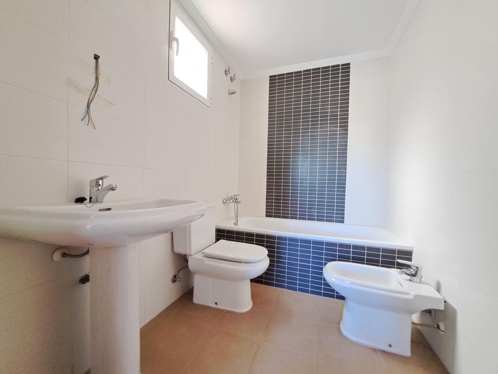 3 makuuhuone Asunto myytävänä paikassa Canals - 120 000 € (Ref: 9373934)