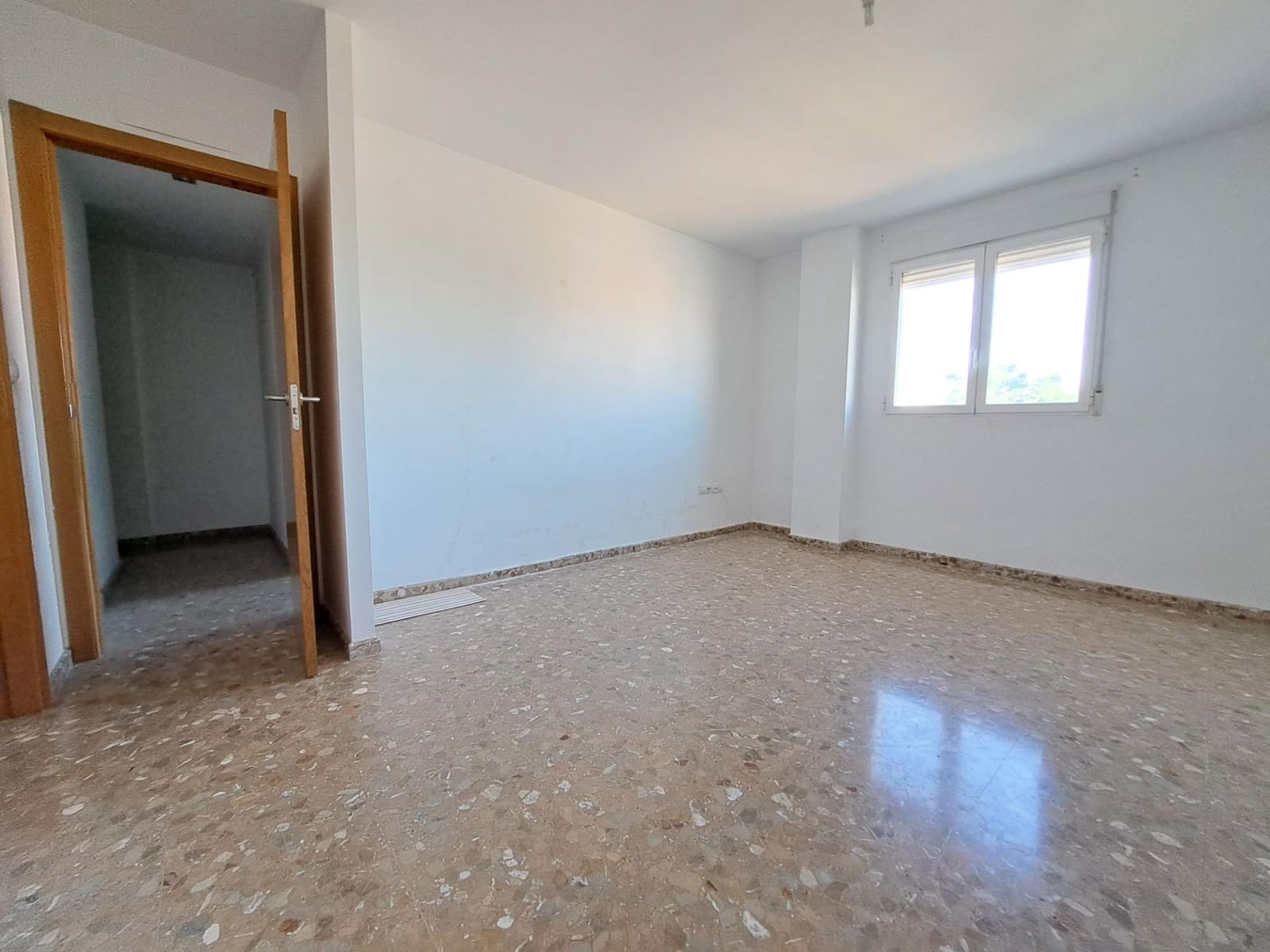 3 makuuhuone Asunto myytävänä paikassa Canals - 120 000 € (Ref: 9373934)