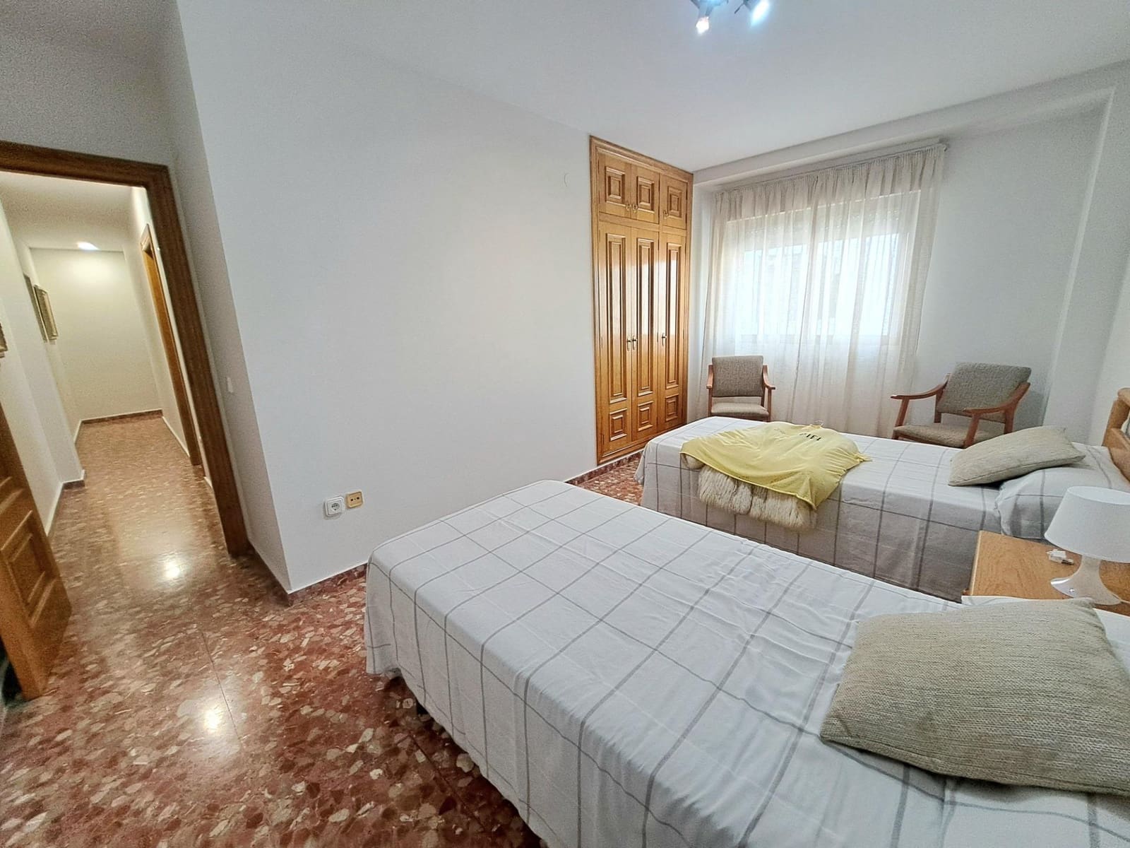 3 soverom Leilighet til leie i Alzira - € 1 000 (Ref: 9373935)