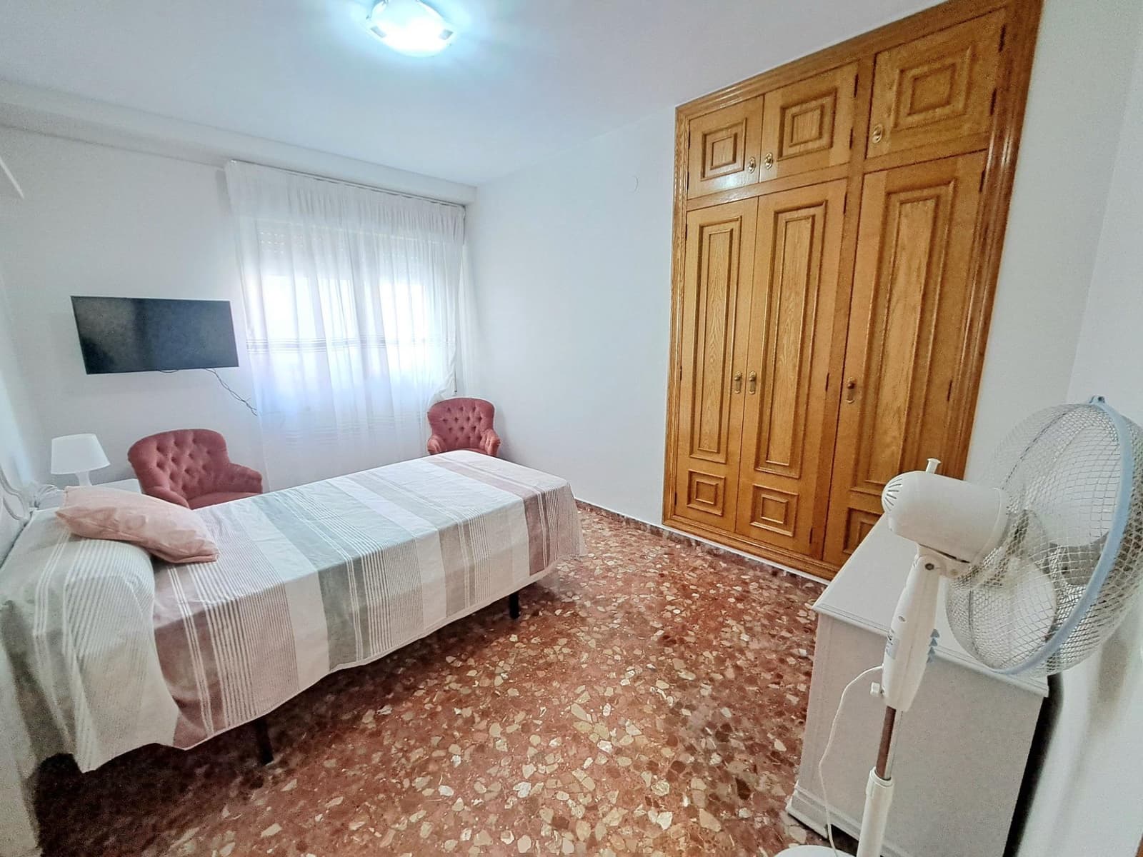 3 soverom Leilighet til leie i Alzira - € 1 000 (Ref: 9373935)