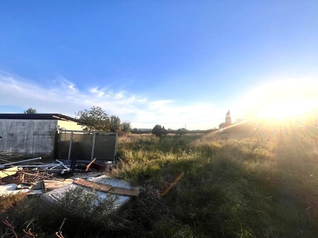 Grunde uden byggetilladelser til salg i Carcaixent - € 40.000 (Ref: 9387869)
