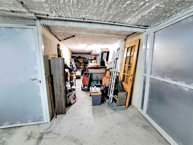 Garage te koop in Alzira - € 25.000 (Ref: 9390775)