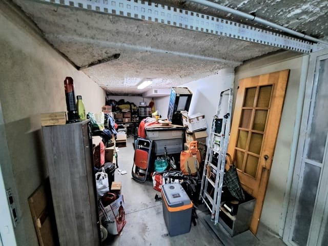 Garage te koop in Alzira - € 25.000 (Ref: 9390775)