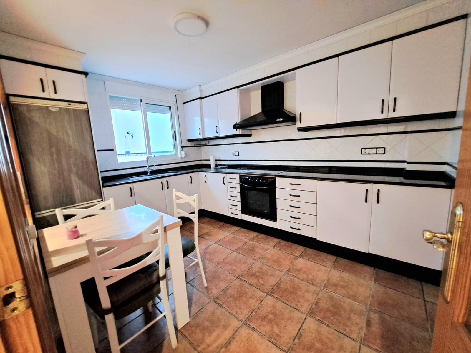 3 soveværelse Byhus til salg i Carcaixent - € 170.000 (Ref: 9390776)