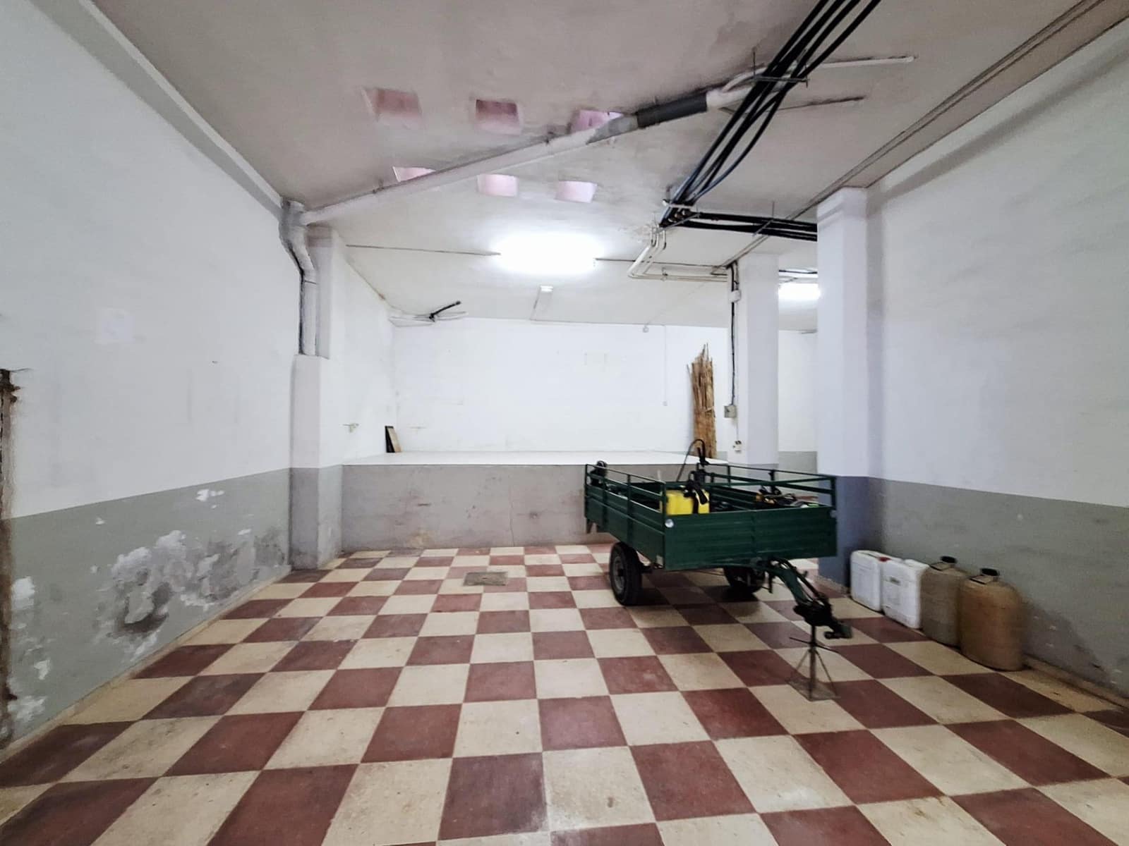 Kaupallinen myytävänä paikassa Carcaixent - 75 000 € (Ref: 9414066)