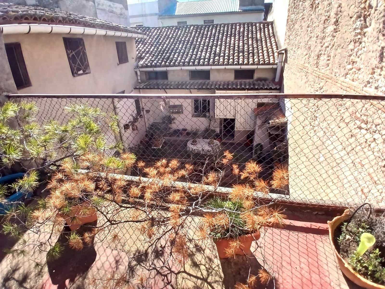 6 soverom Hus til salgs i Carcaixent med garasje - € 150 000 (Ref: 9414067)