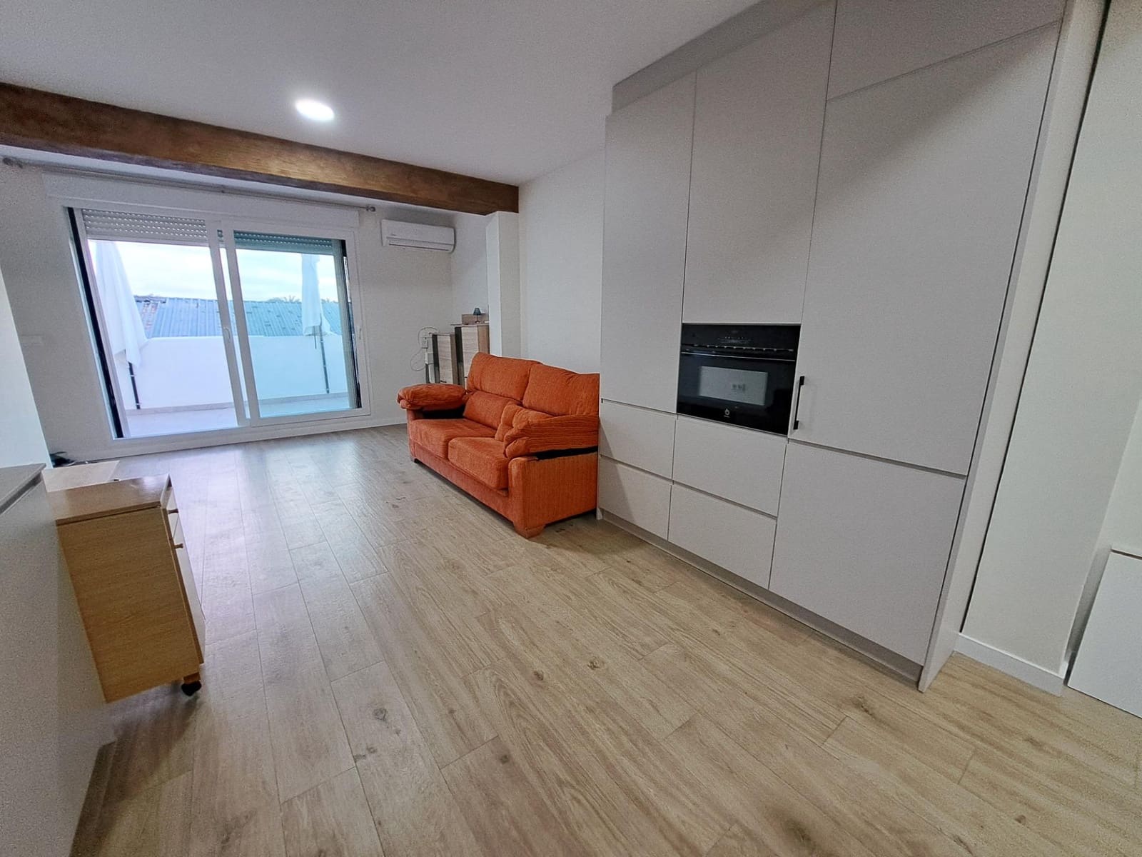 2 bedroom Flat for rent in Alzira - € 750 (Ref: 9422383)