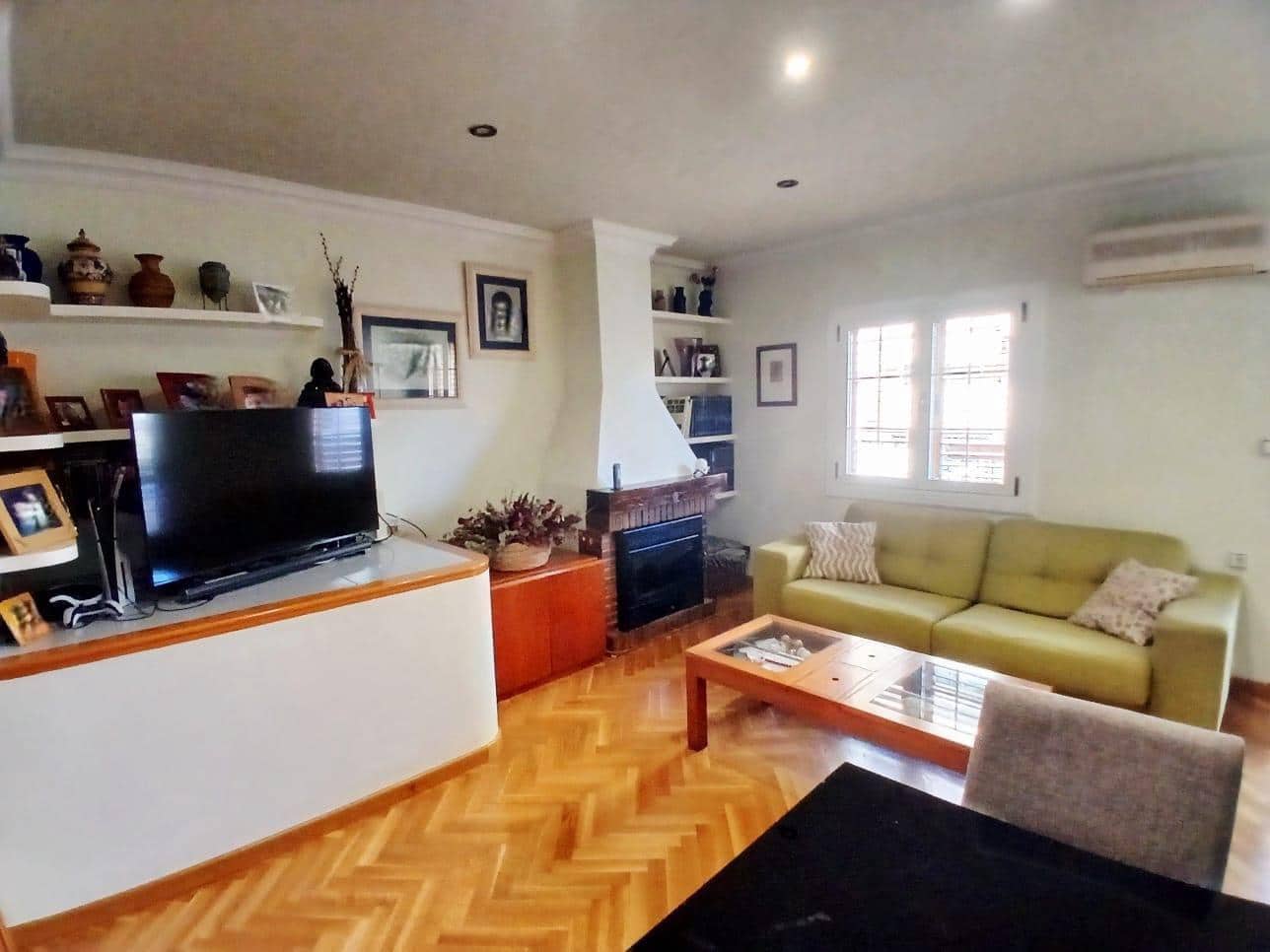 4 sypialnia Dom szeregowy na sprzedaż w Carcaixent - 275 000 € (Ref: 9427157)