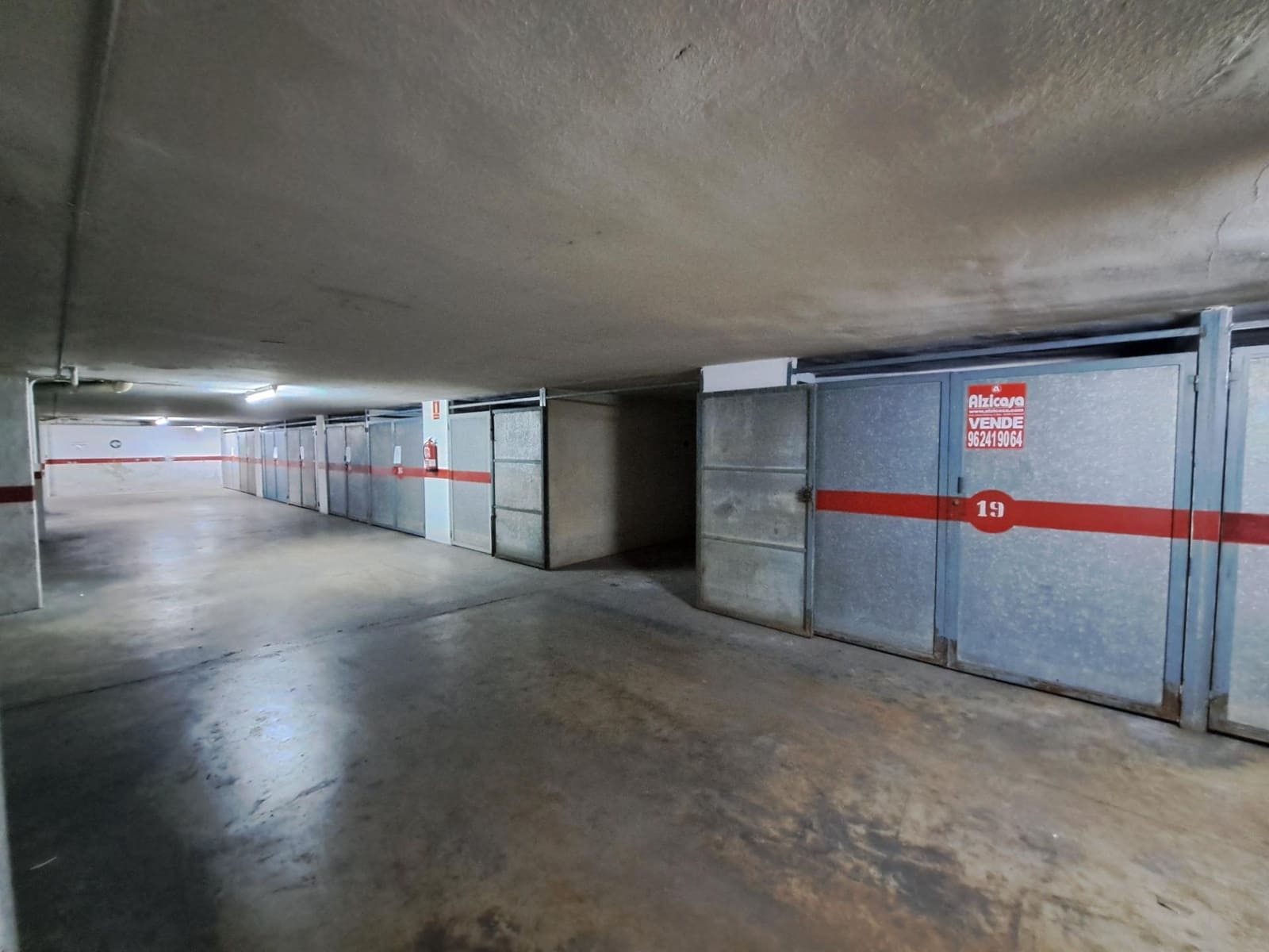 Garagem para venda em Alzira - 12 000 € (Ref: 9427158)