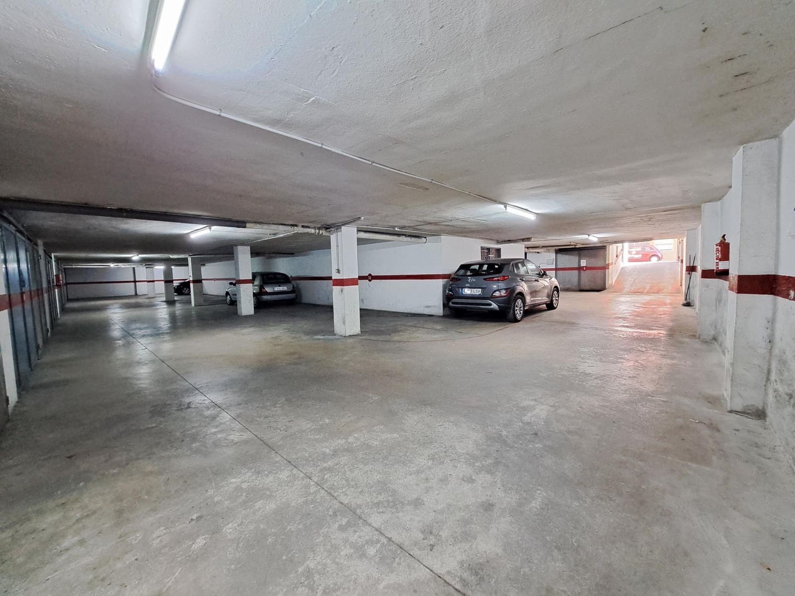 Garagem para venda em Alzira - 12 000 € (Ref: 9427158)