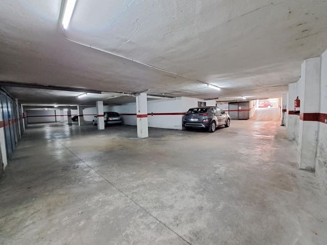 Garagem para venda em Alzira - 12 000 € (Ref: 9427158)