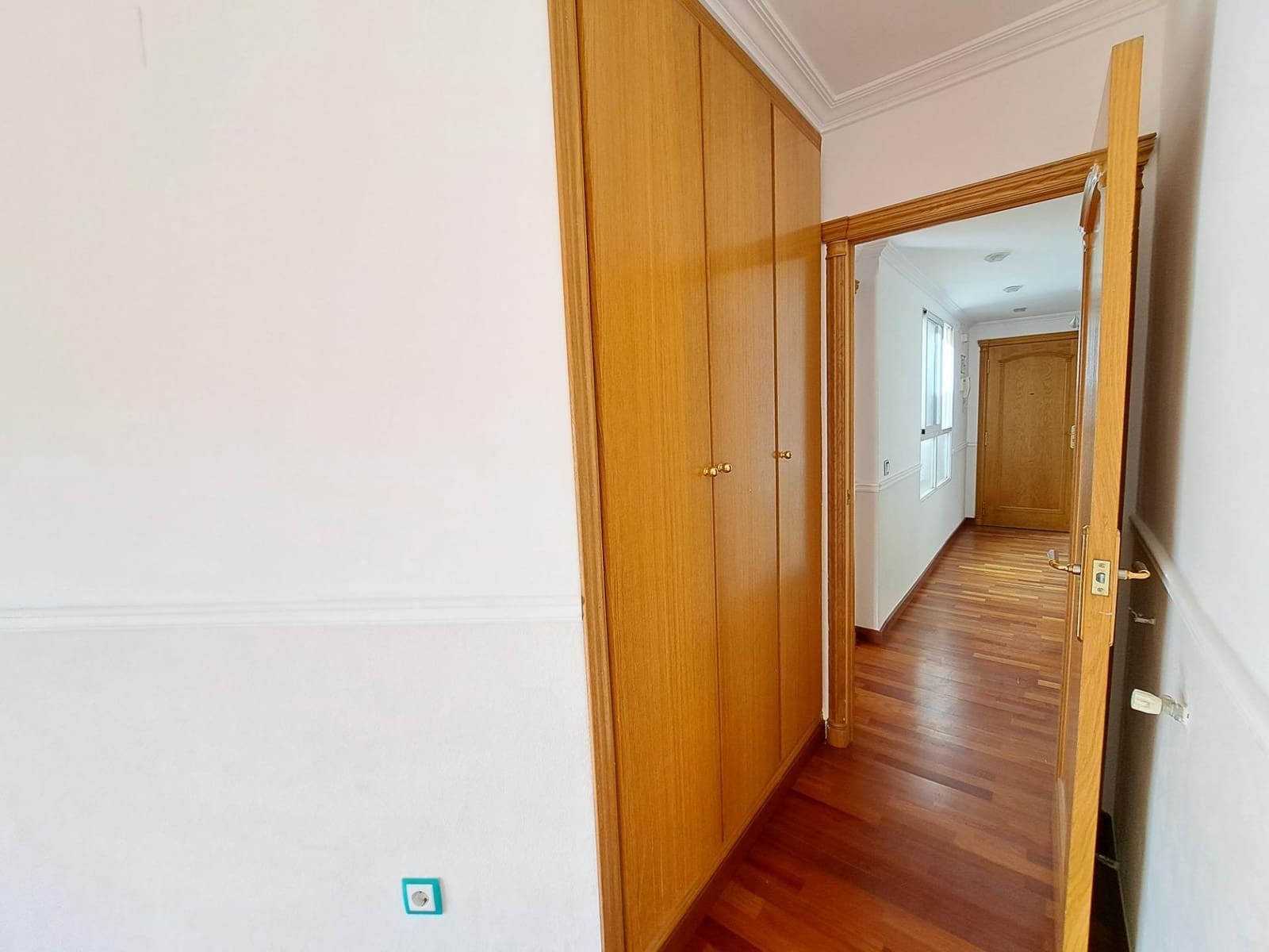 Penthouse de 3 chambres à louer à Alzira avec garage - 1 200 € (Ref: 9431262)