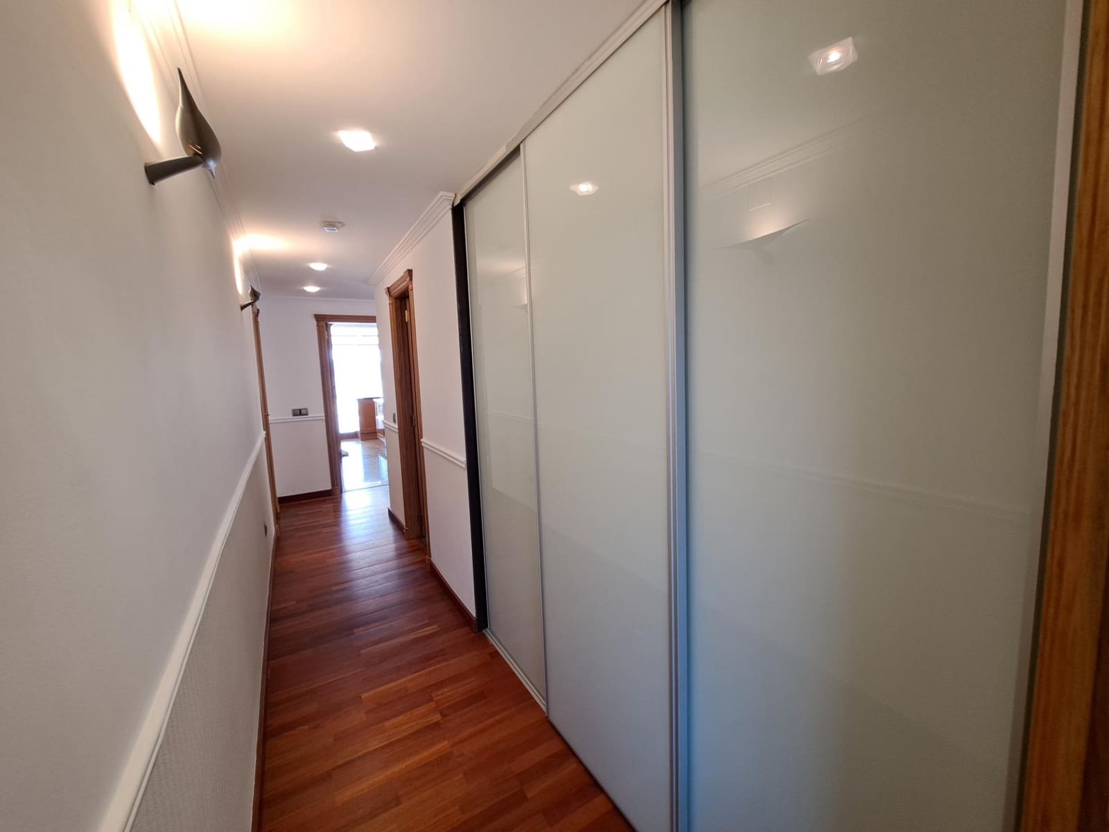 Penthouse de 3 chambres à louer à Alzira avec garage - 1 200 € (Ref: 9431262)