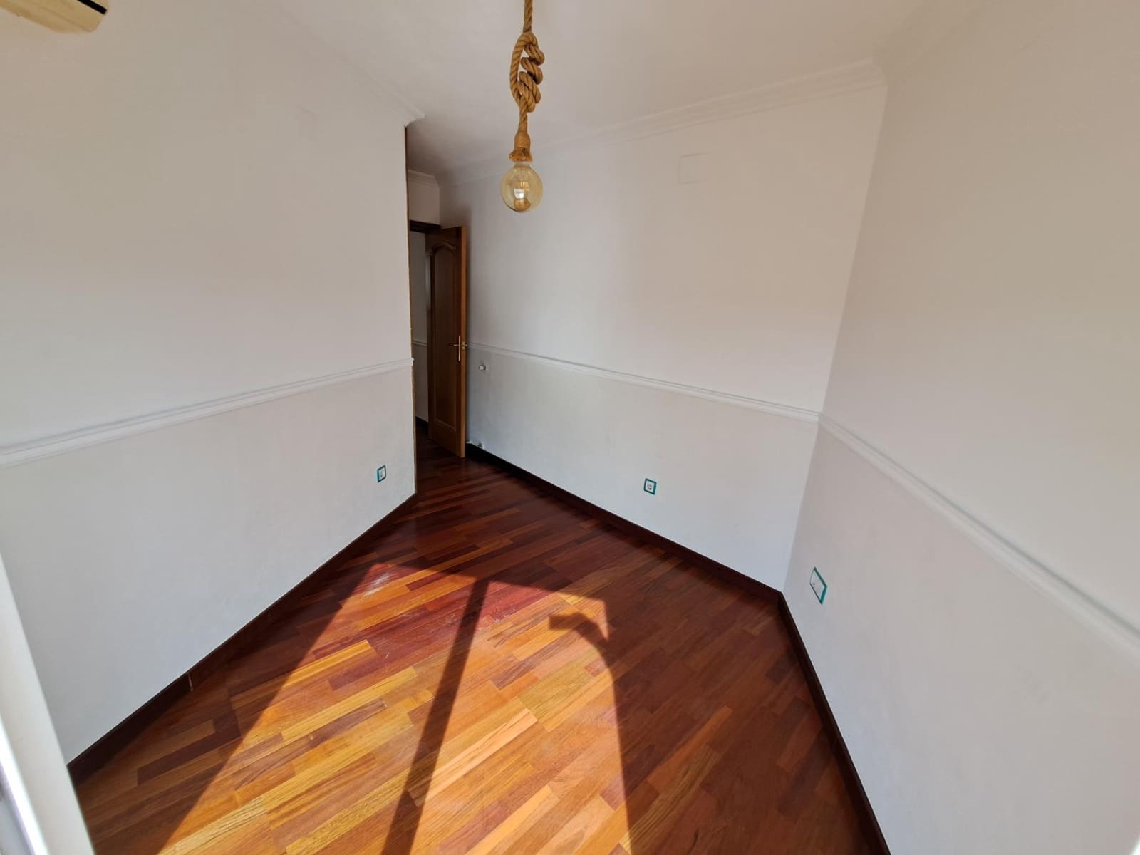 Penthouse de 3 chambres à louer à Alzira avec garage - 1 200 € (Ref: 9431262)