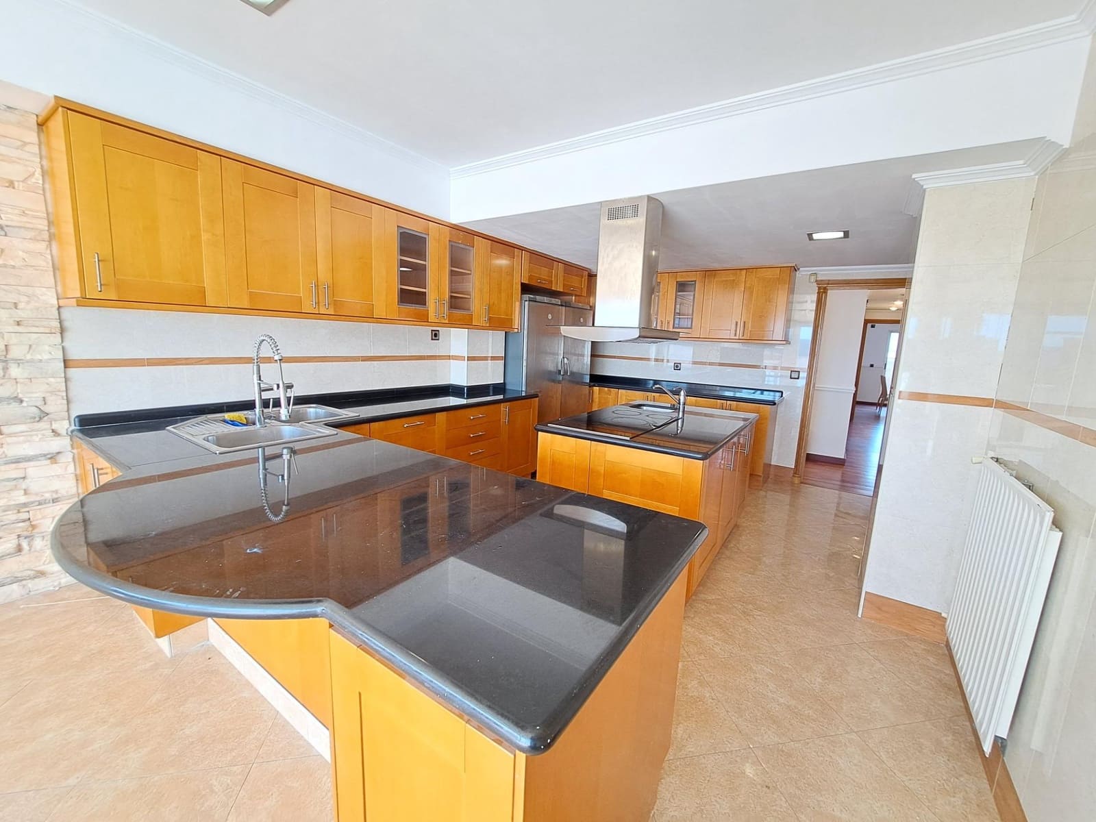 Penthouse de 3 chambres à louer à Alzira avec garage - 1 200 € (Ref: 9431262)