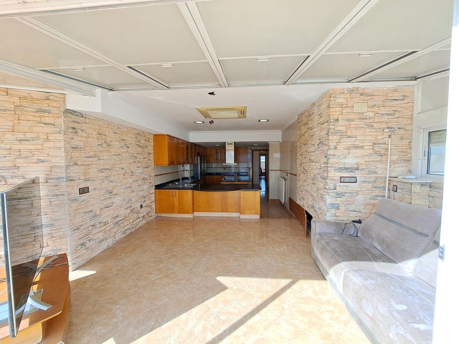 Penthouse de 3 chambres à louer à Alzira avec garage - 1 200 € (Ref: 9431262)