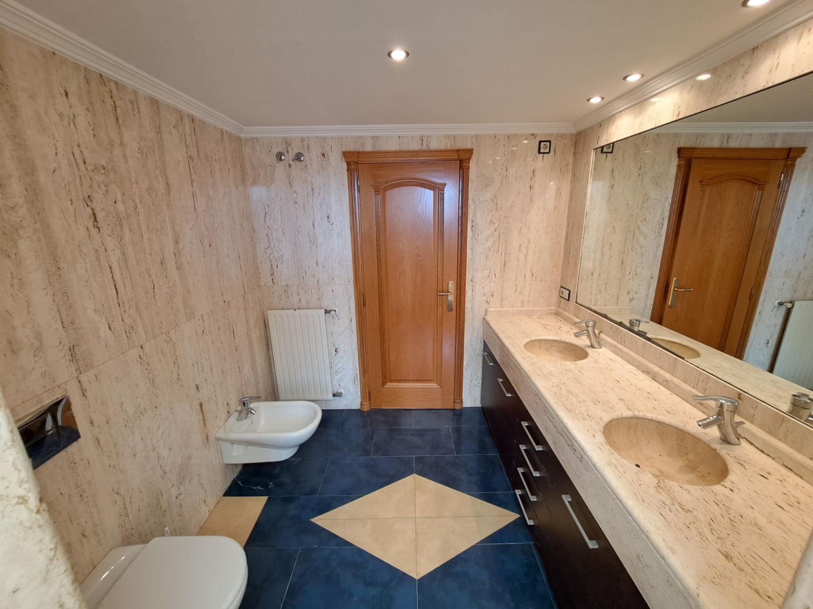 Penthouse de 3 chambres à louer à Alzira avec garage - 1 200 € (Ref: 9431262)