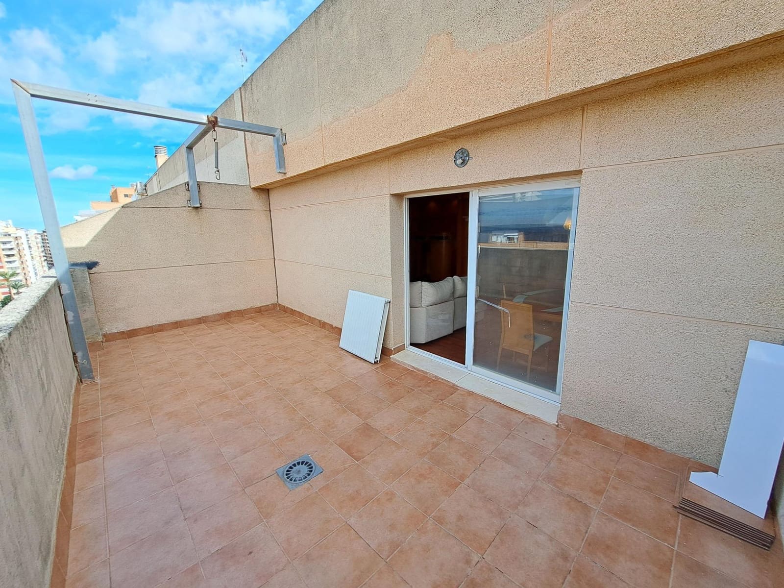 Penthouse de 3 chambres à louer à Alzira avec garage - 1 200 € (Ref: 9431262)