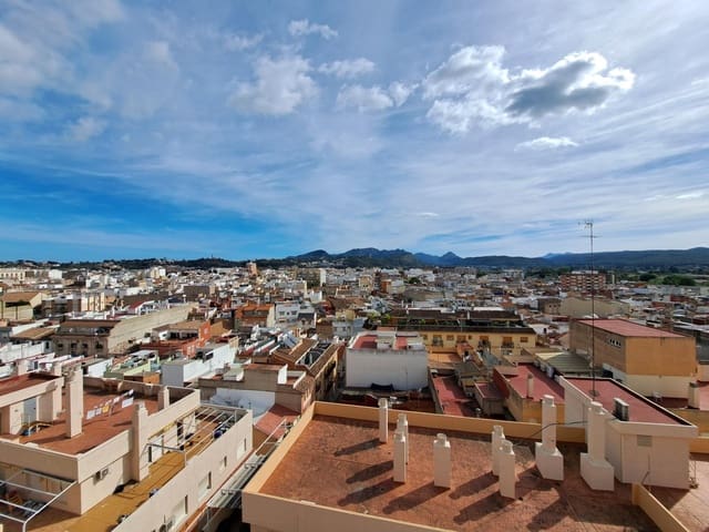 3 slaapkamer Penthouse te huur in Alzira met garage - € 1.200 (Ref: 9431262)