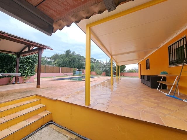 2 soverom Villa til salgs i Alzira med svømmebasseng garasje - € 175 000 (Ref: 9437748)