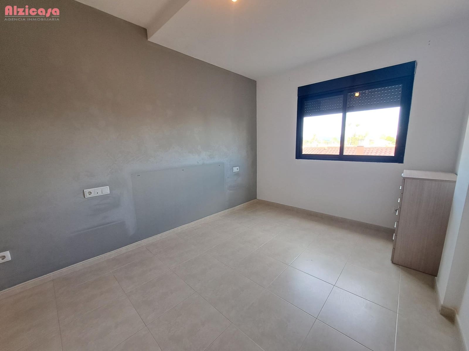 3 soveværelse Lejlighed til salg i Alberic - € 135.000 (Ref: 9437749)