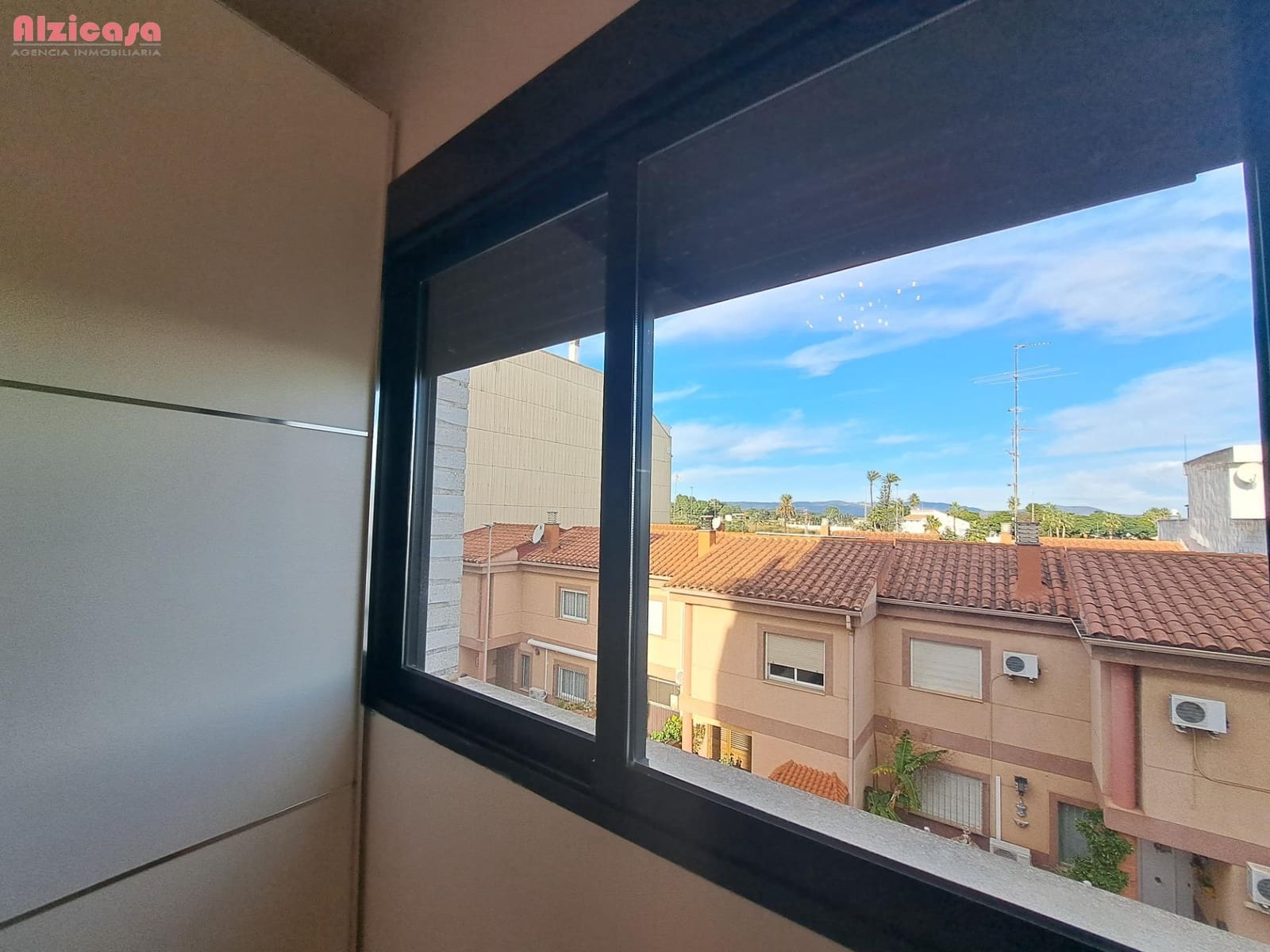 3 soveværelse Lejlighed til salg i Alberic - € 135.000 (Ref: 9437749)