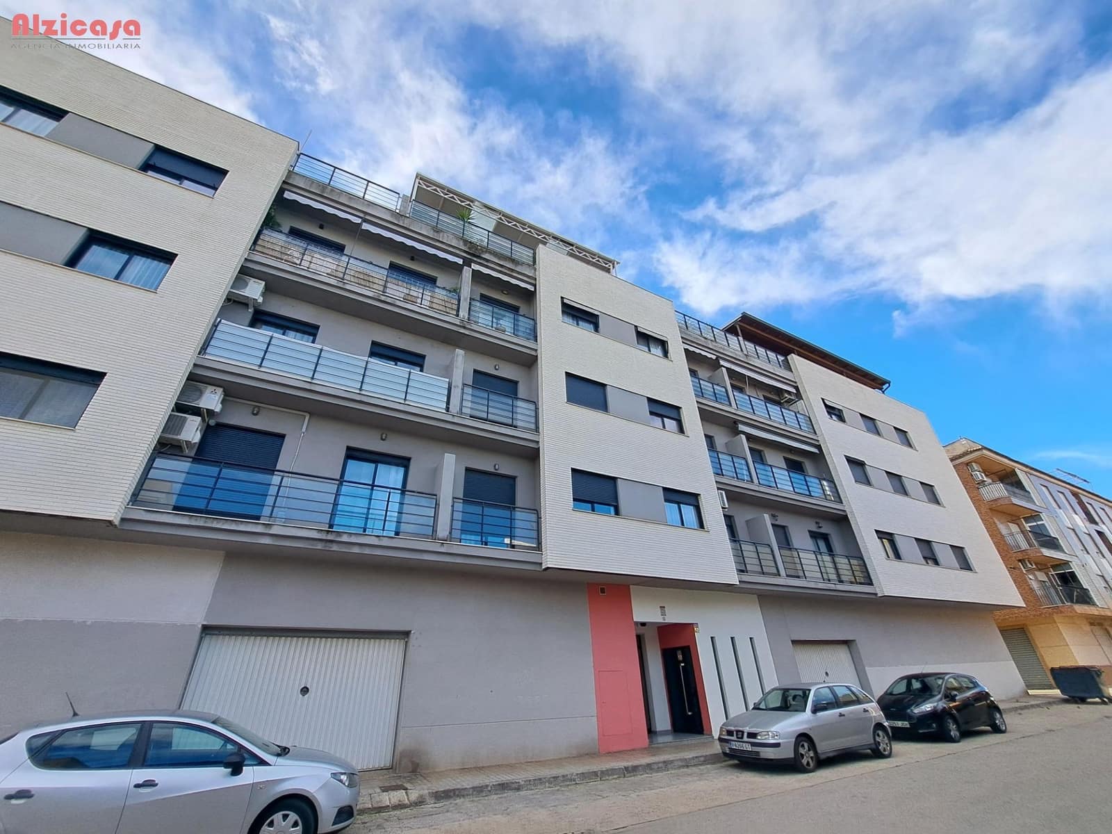 3 soveværelse Lejlighed til salg i Alberic - € 135.000 (Ref: 9437749)