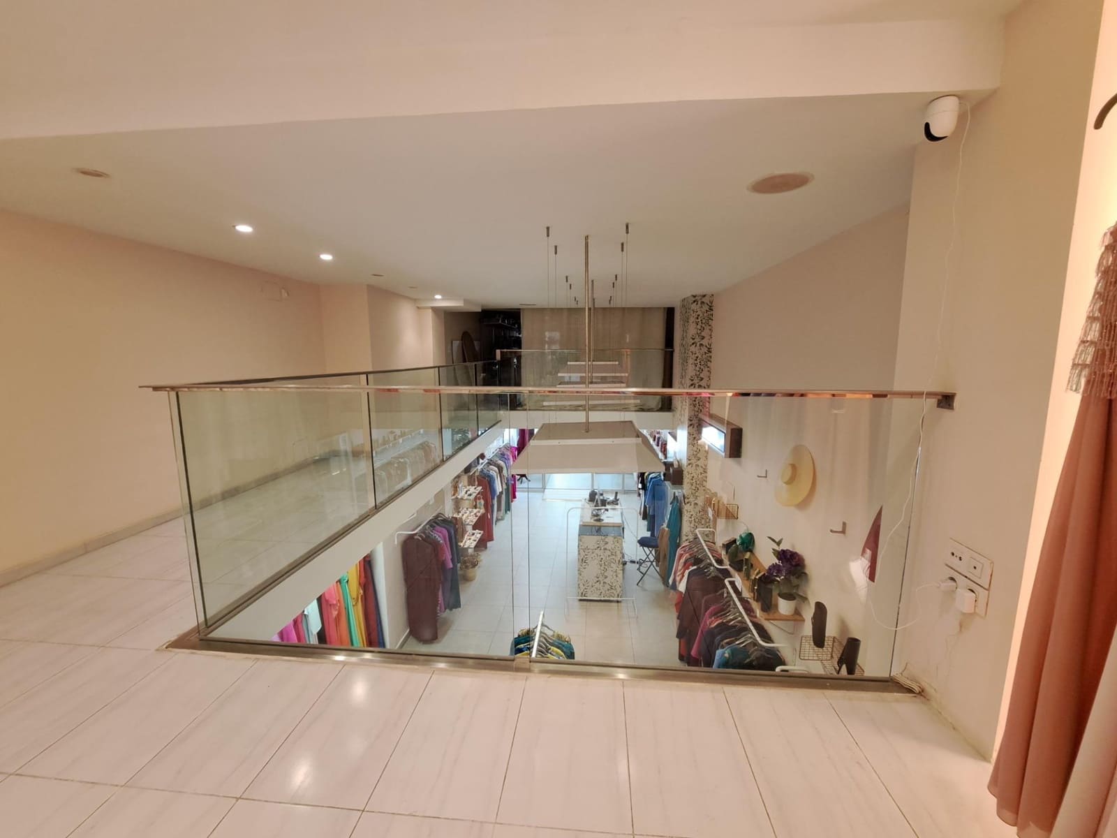 Kommersiell til salgs i Alzira - € 248 500 (Ref: 9450576)