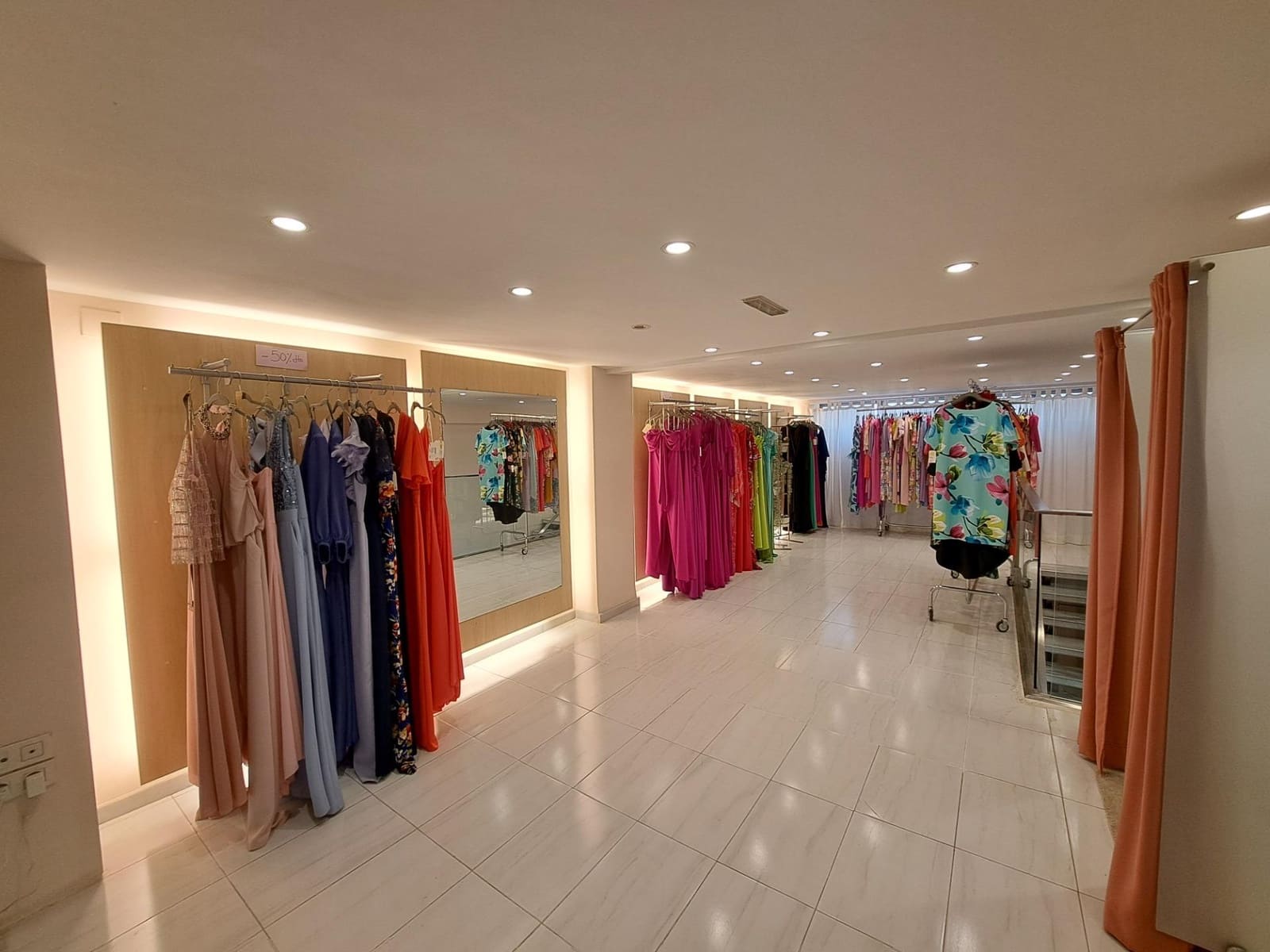 Kommersiell til salgs i Alzira - € 248 500 (Ref: 9450576)