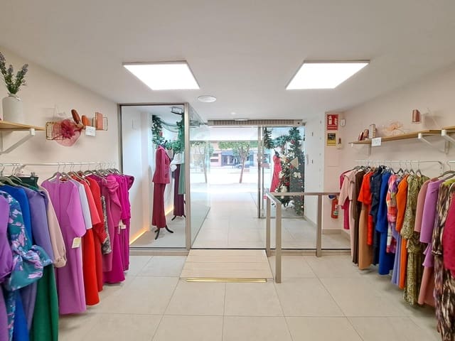 Commerciale in vendita in Alzira - 248.500 € (Rif: 9450576)