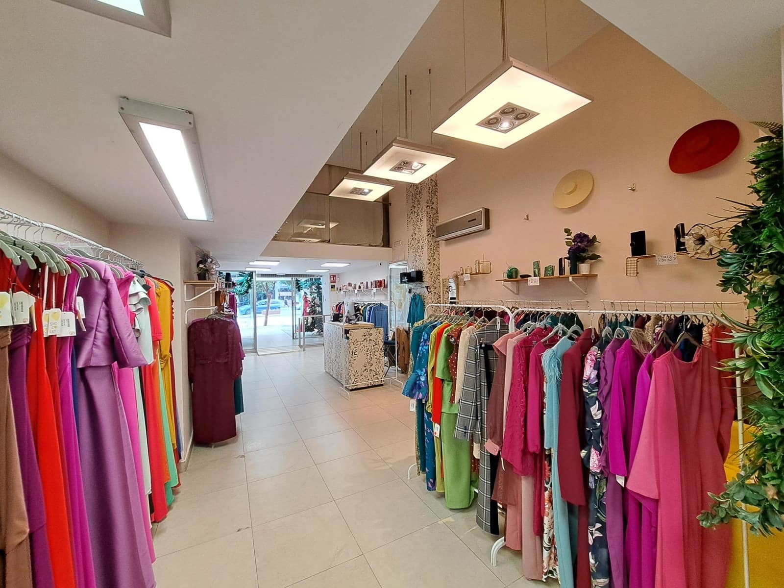 Kommersiell til salgs i Alzira - € 248 500 (Ref: 9450576)