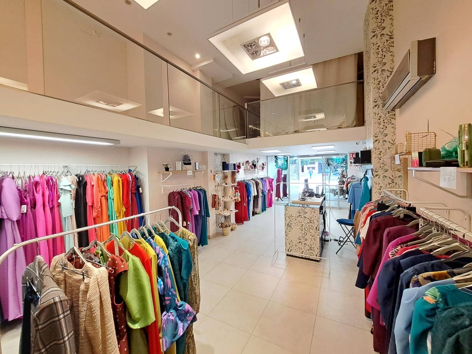 Kommersiell til salgs i Alzira - € 248 500 (Ref: 9450576)