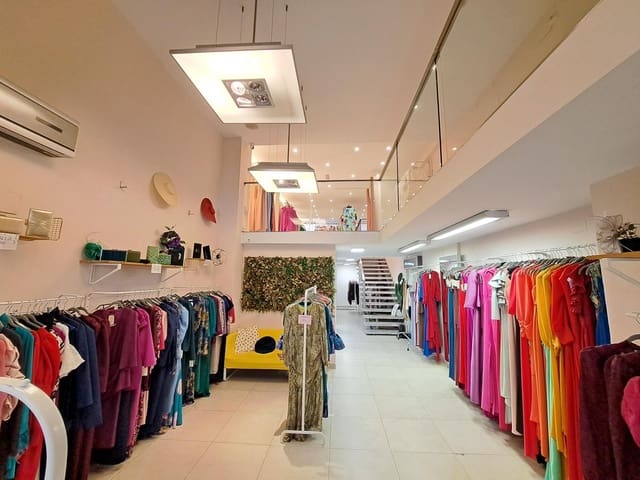 Commerciale in vendita in Alzira - 248.500 € (Rif: 9450576)