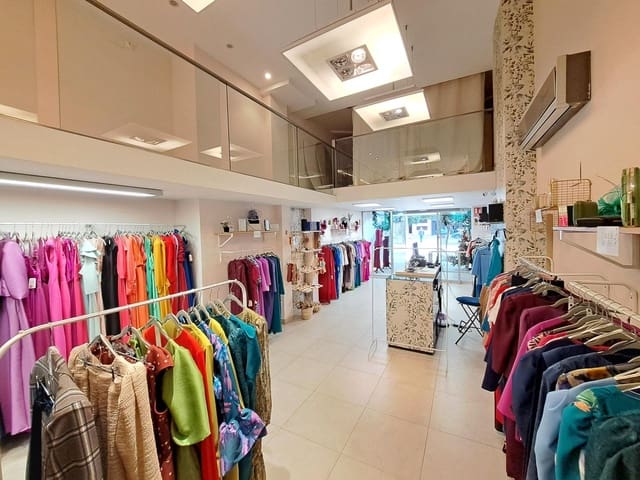 Commerciale in vendita in Alzira - 248.500 € (Rif: 9450576)