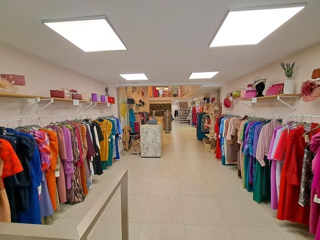 Commerciale in vendita in Alzira - 248.500 € (Rif: 9450576)