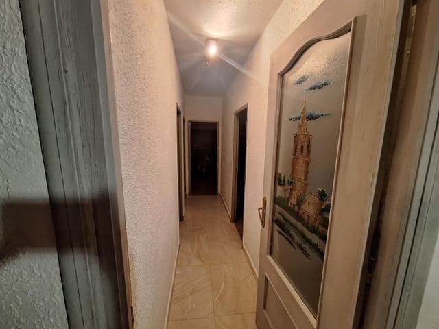 4 slaapkamer Flat te koop in Alzira - € 96.500 (Ref: 9450578)