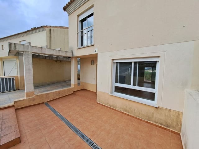 3 bedroom Terraced Villa for rent in Alzira with garage - € 850 (Ref: 9453251)