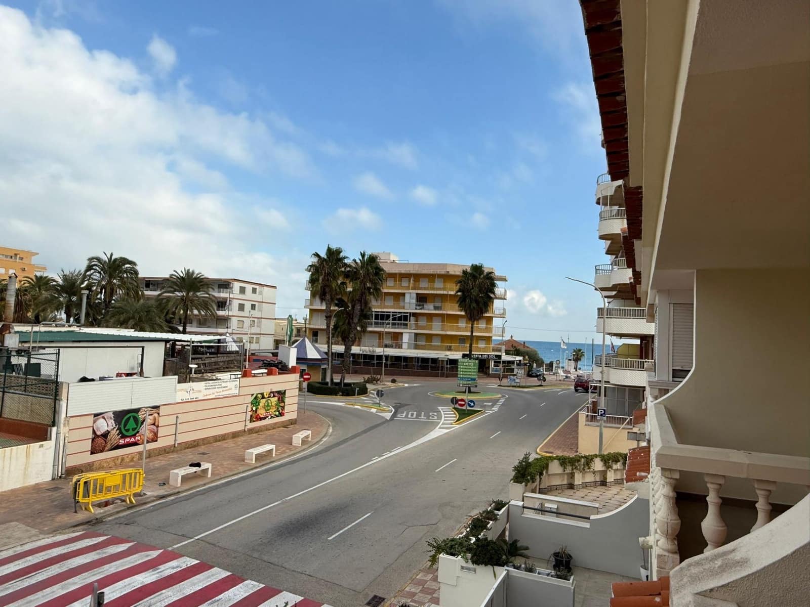 3 chambre Villa/Maison Mitoyenne à vendre à Tavernes de la Valldigna avec piscine - 215 000 € (Ref: 9462046)