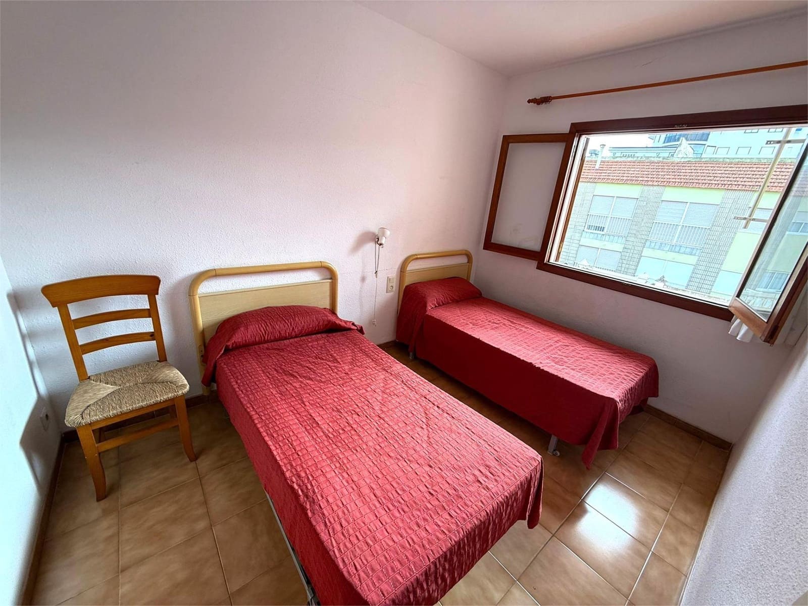 3 chambre Villa/Maison Mitoyenne à vendre à Tavernes de la Valldigna avec piscine - 215 000 € (Ref: 9462046)